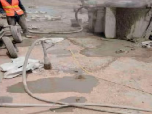 向阳水泥混凝土路面板底注浆技术 路面脱空注浆整治方案